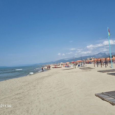 Chalet La Dolce Vita Viareggio Exterior photo